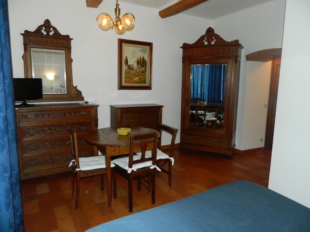 Le Gret Villa Subbiano Phòng bức ảnh